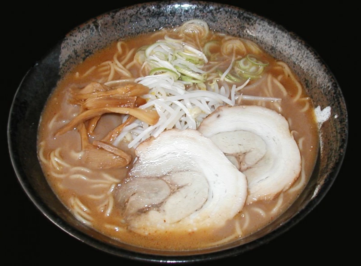 【味噌ラーメンの素　2kg】　業務用みそラーメンスープ