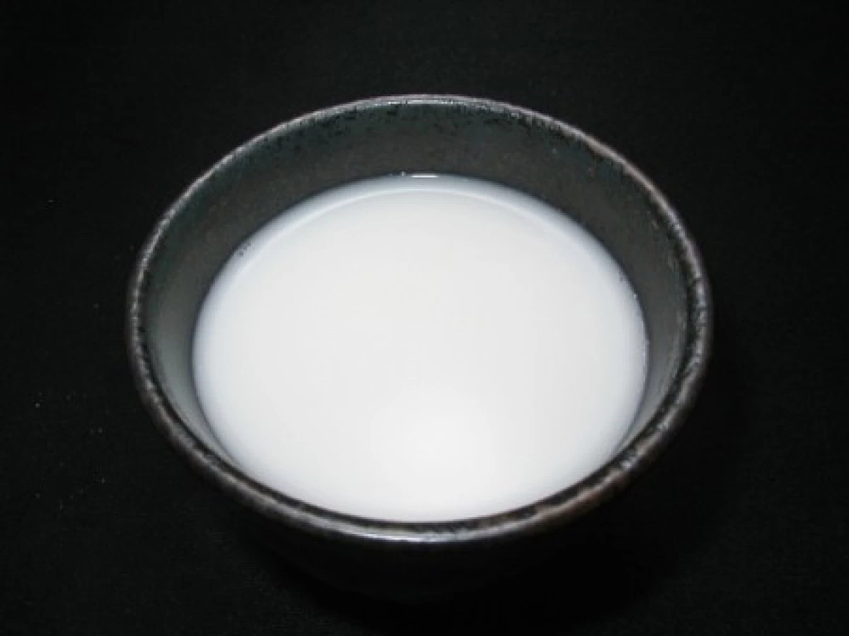 【本格とんこつ濃縮スープ「九州味」　2kg×6】　業務用本格豚骨白湯(パイタン)ガラスープ
