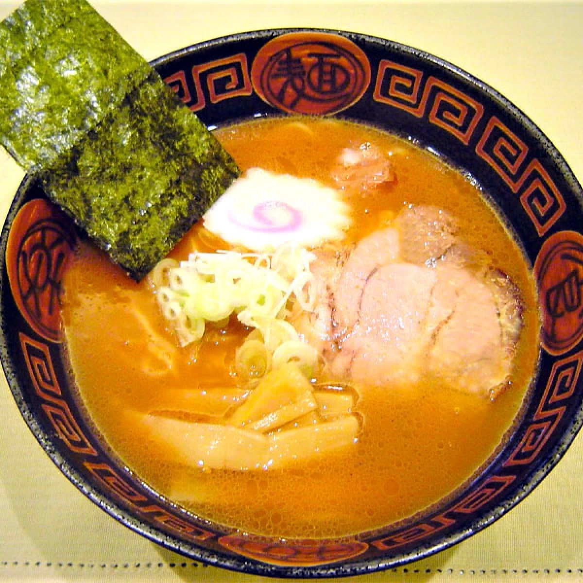 平和食品工業【北京とん骨醤油ラーメンスープ　3.3kg缶×6】